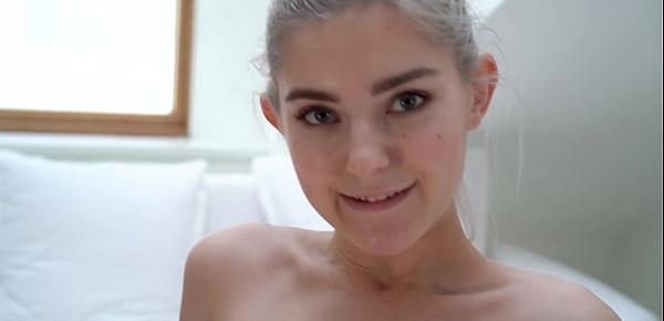  Hot fitness sex with teen girl ended up with a massive cumshot - Eva Elfie